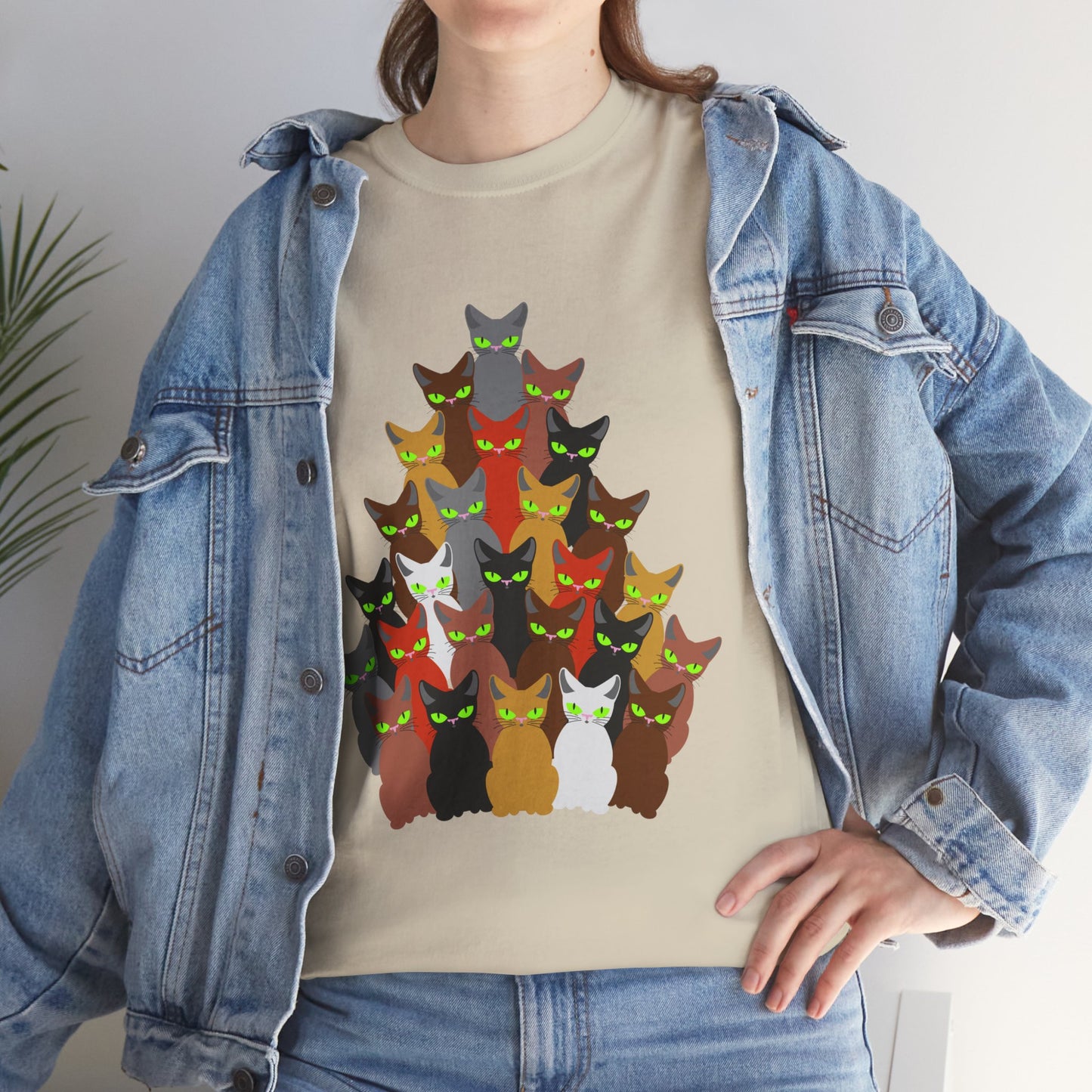 Cats and Christmas Tree, Unisex Heavy Cotton Tee